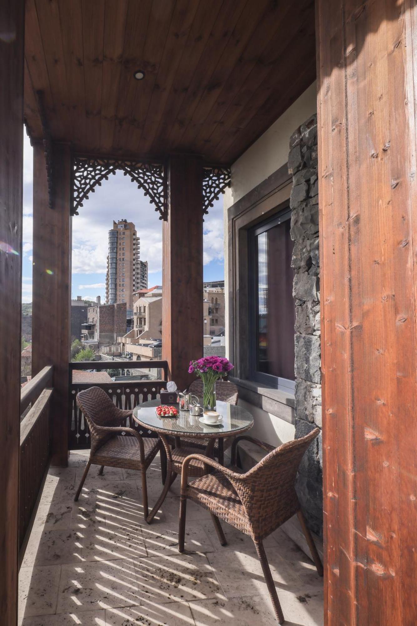 Apricot Hotel Yerevan Luaran gambar