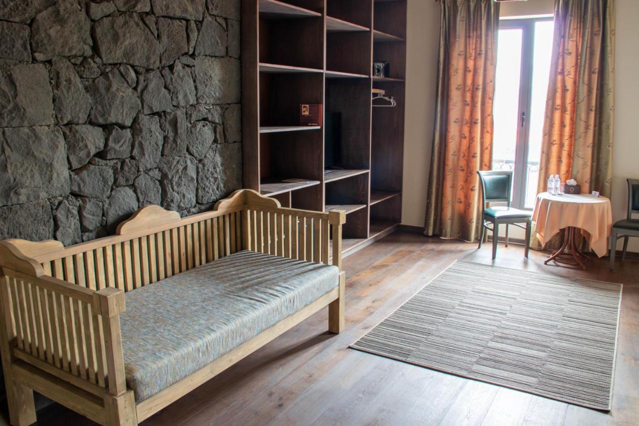 Apricot Hotel Yerevan Luaran gambar